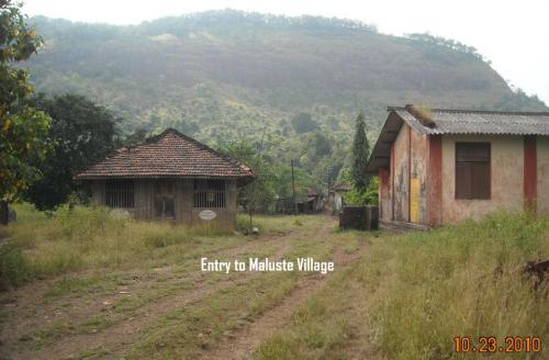 Entry to Maluste